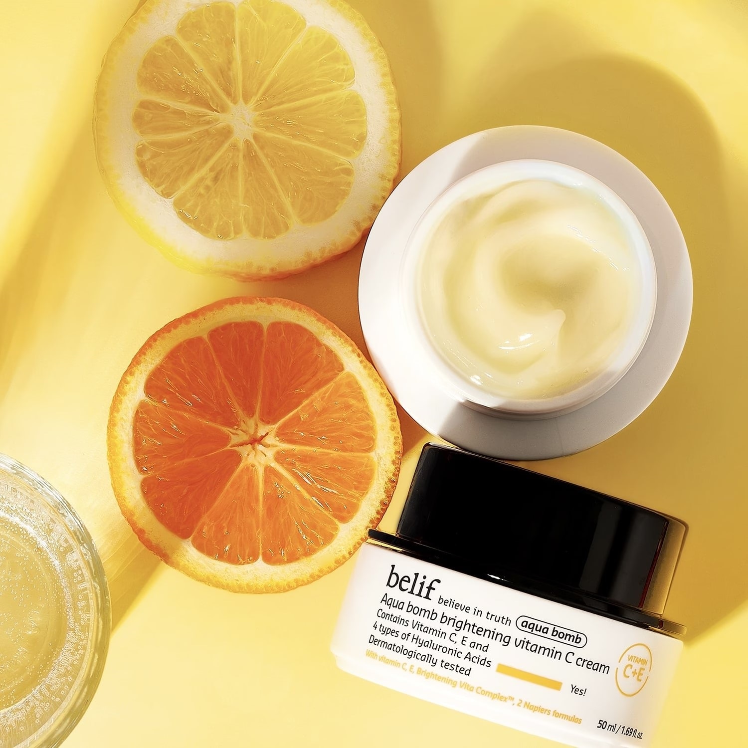 AQUA BOMB BRIGHTENING VITAMIN C CREAM (CREMA ILUMINADORA CON VITAMINA C Y ÁCIDO HIALURÓNICO)